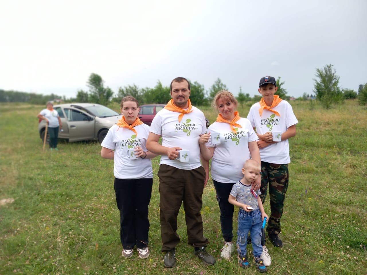 Корпоративные волонтёры АГРОЭКО приняли участие в акции «Родные берега» в Воробьевском районе.